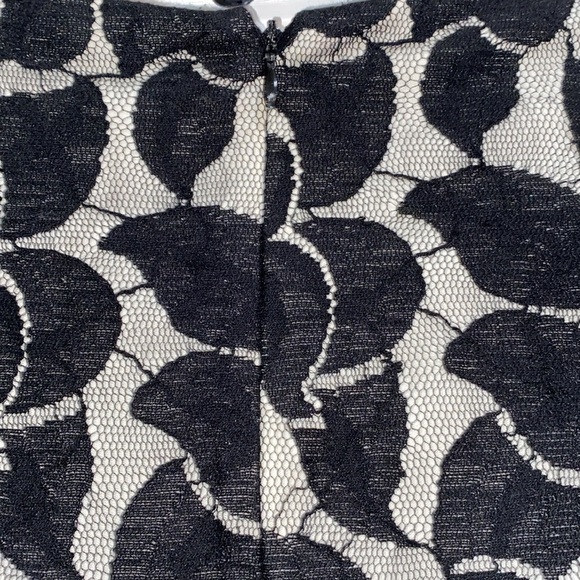 Ann Taylor floral dress size 6 fit and flare - Picture 7 of 10